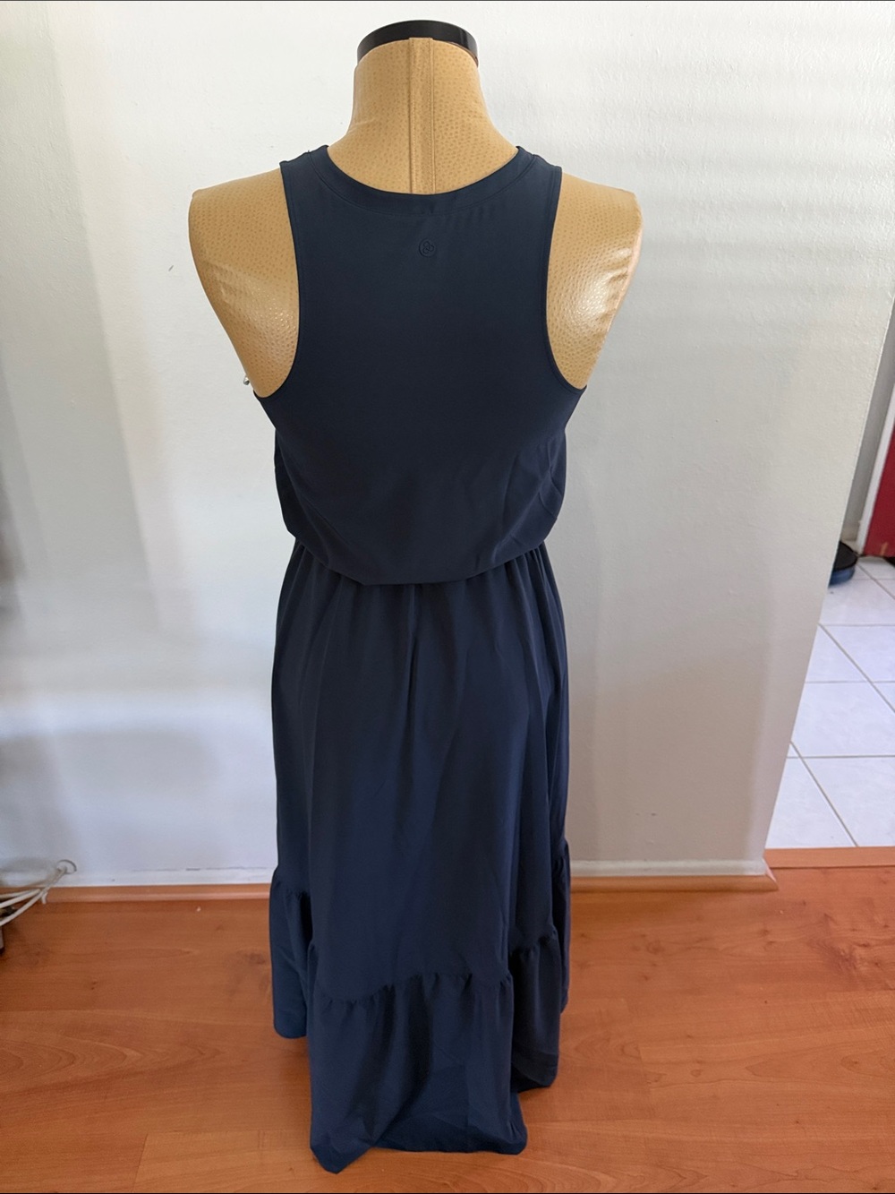Zella Pursuit Tiered Midi Dress - Picture 8 of 9